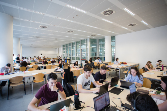 Sala studio. Via Terracini, Bologna